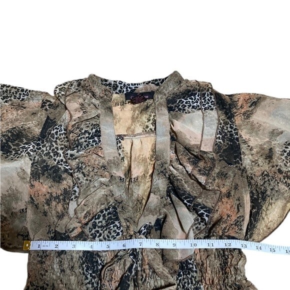 Pink Collection women’s leopard print ruffled blouse with 1/4 butterfly sleeves. - Picture 8 of 8